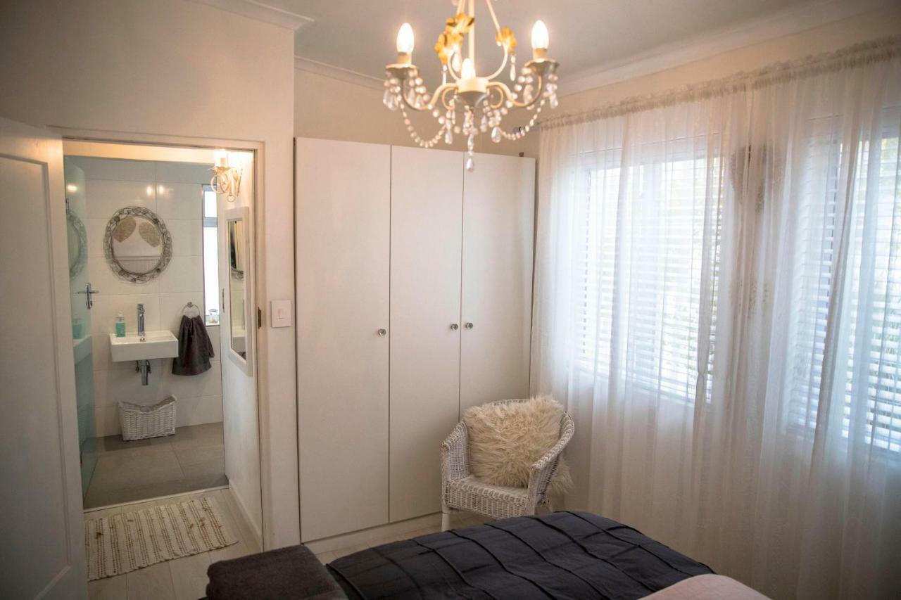 Palm Villa Cottage Kommetjie Bagian luar foto