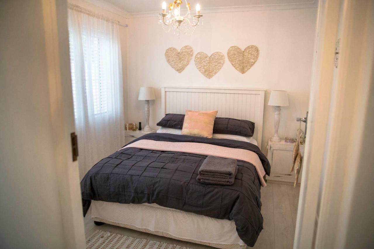 Palm Villa Cottage Kommetjie Bagian luar foto