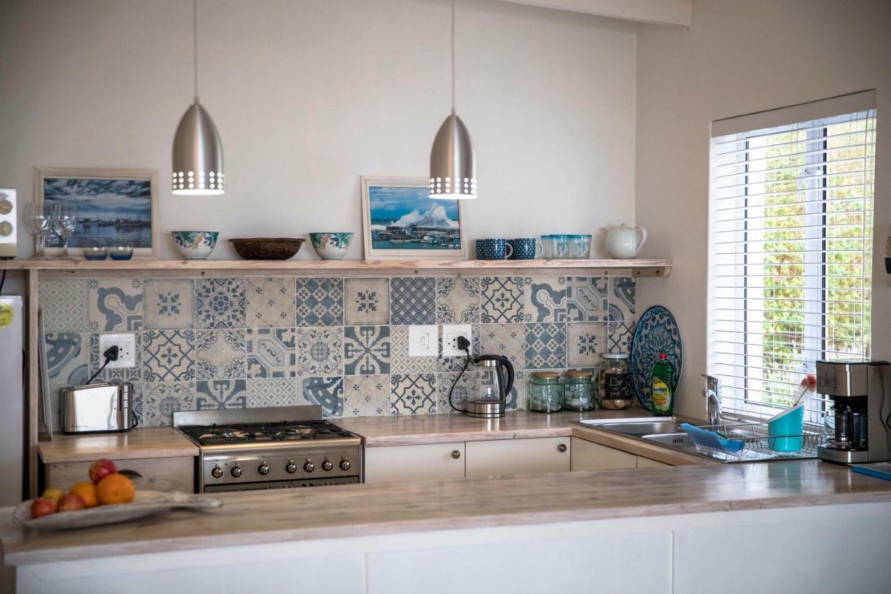 Palm Villa Cottage Kommetjie Bagian luar foto